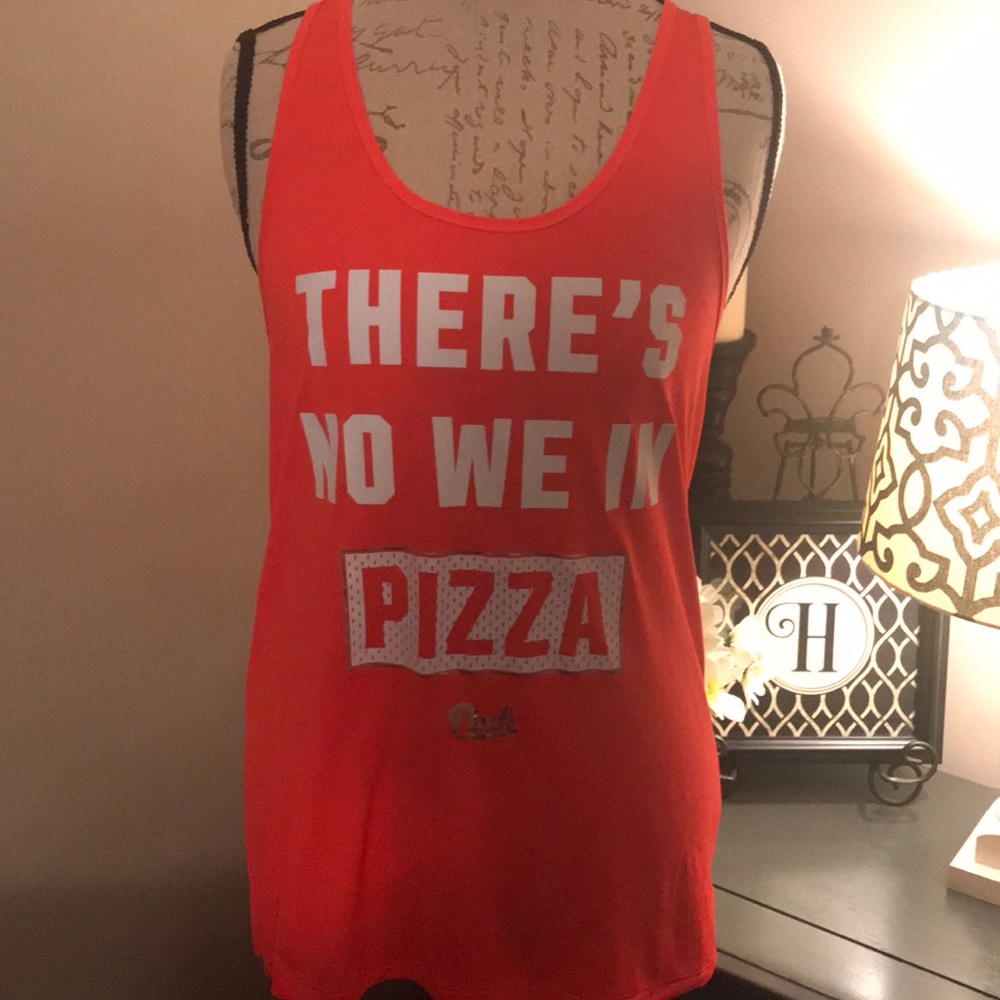 💗Victoria’s Secret PINK Racerback Tank💗